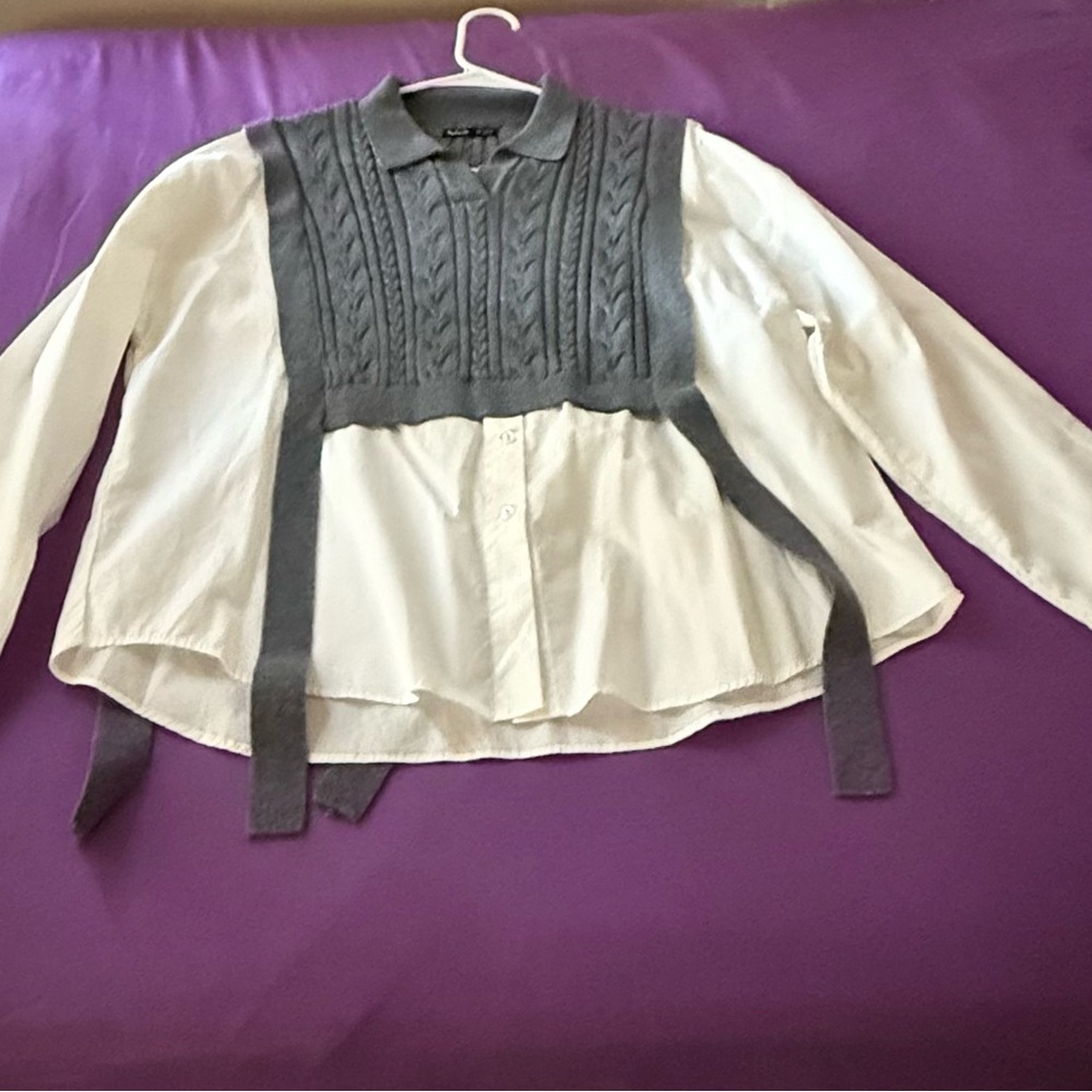 Splash Gray Cable Knit Collared Sweater